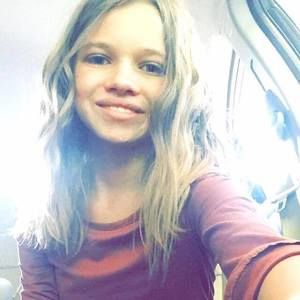 Meet your Posher, Carley